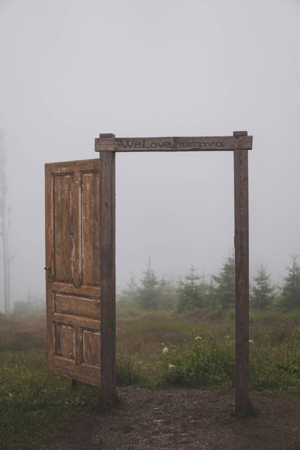 Open door on Pancíř