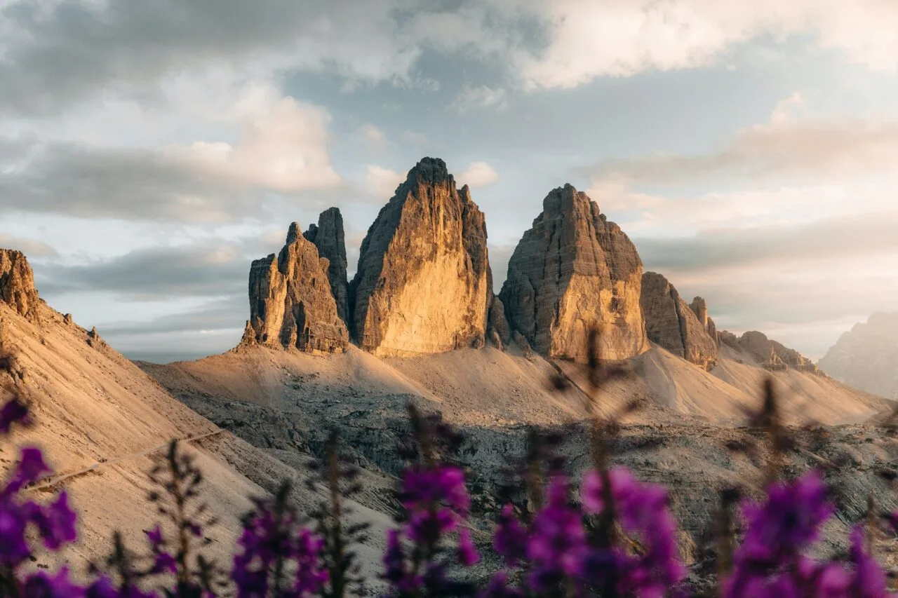 From 2025 only with a permit: How will access to Tre Cime di Lavaredo in the Dolomites change?