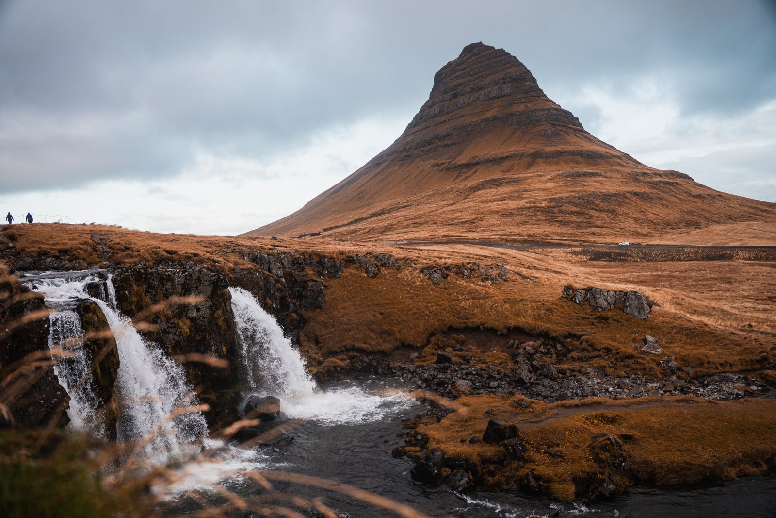 Poloostrov Snæfellsnes – vodopády, útesy i krásné lázně