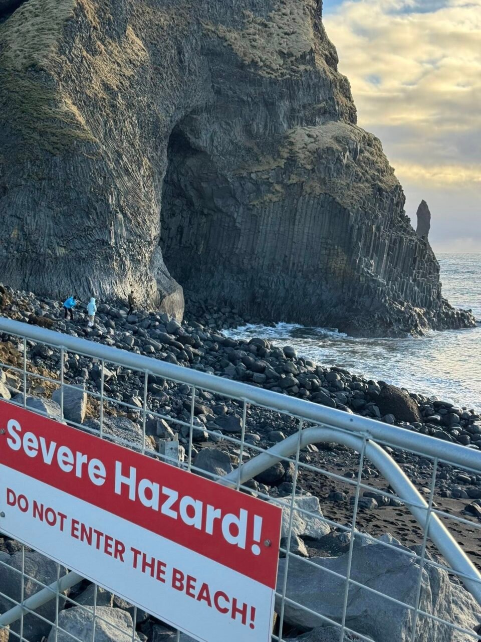 Reynisfjara "disappeared": the current situation on the most famous black beach and why to be extra careful
