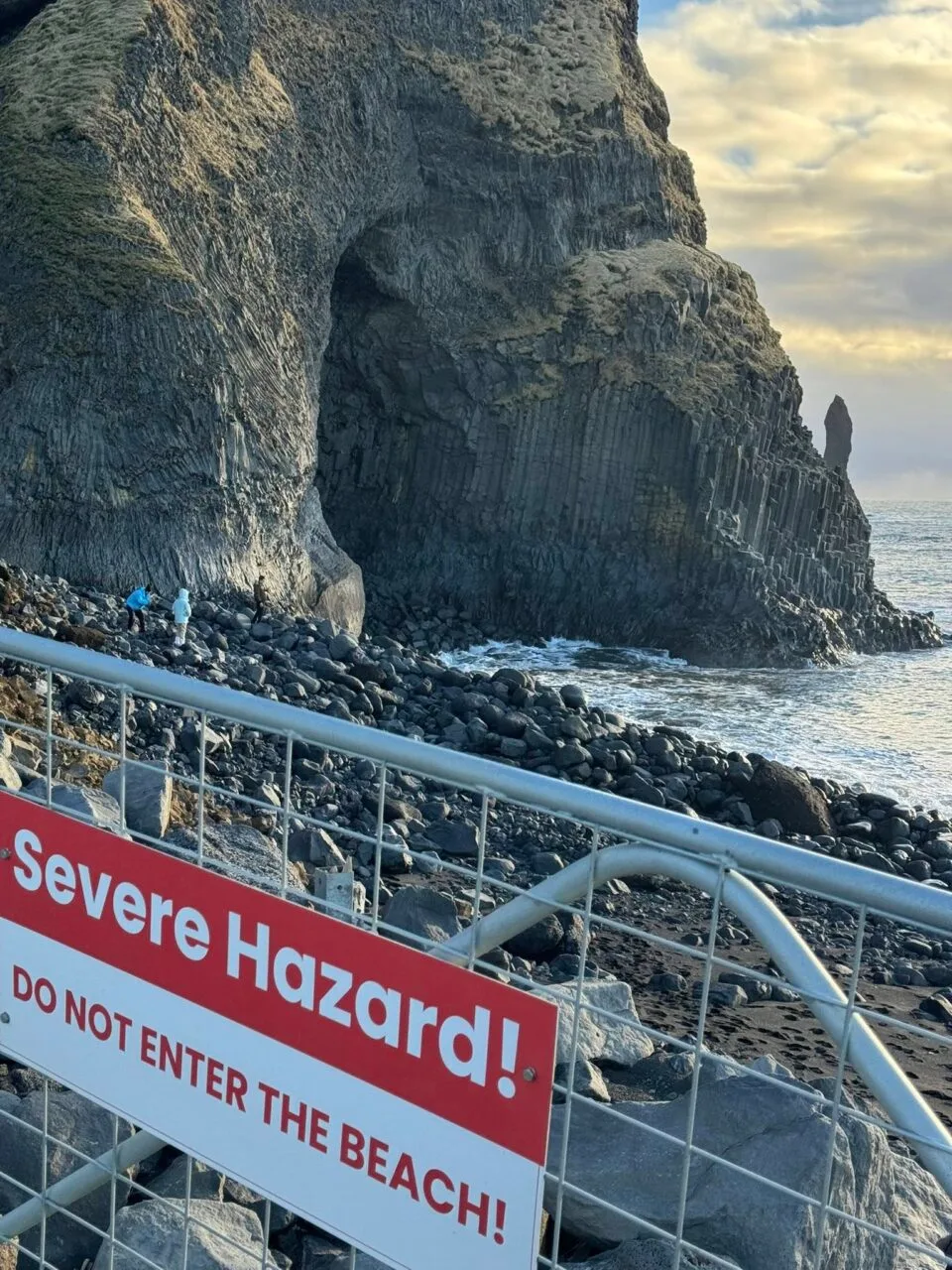 Reynisfjara "disappeared": the current situation on the most famous black beach and why to be extra careful