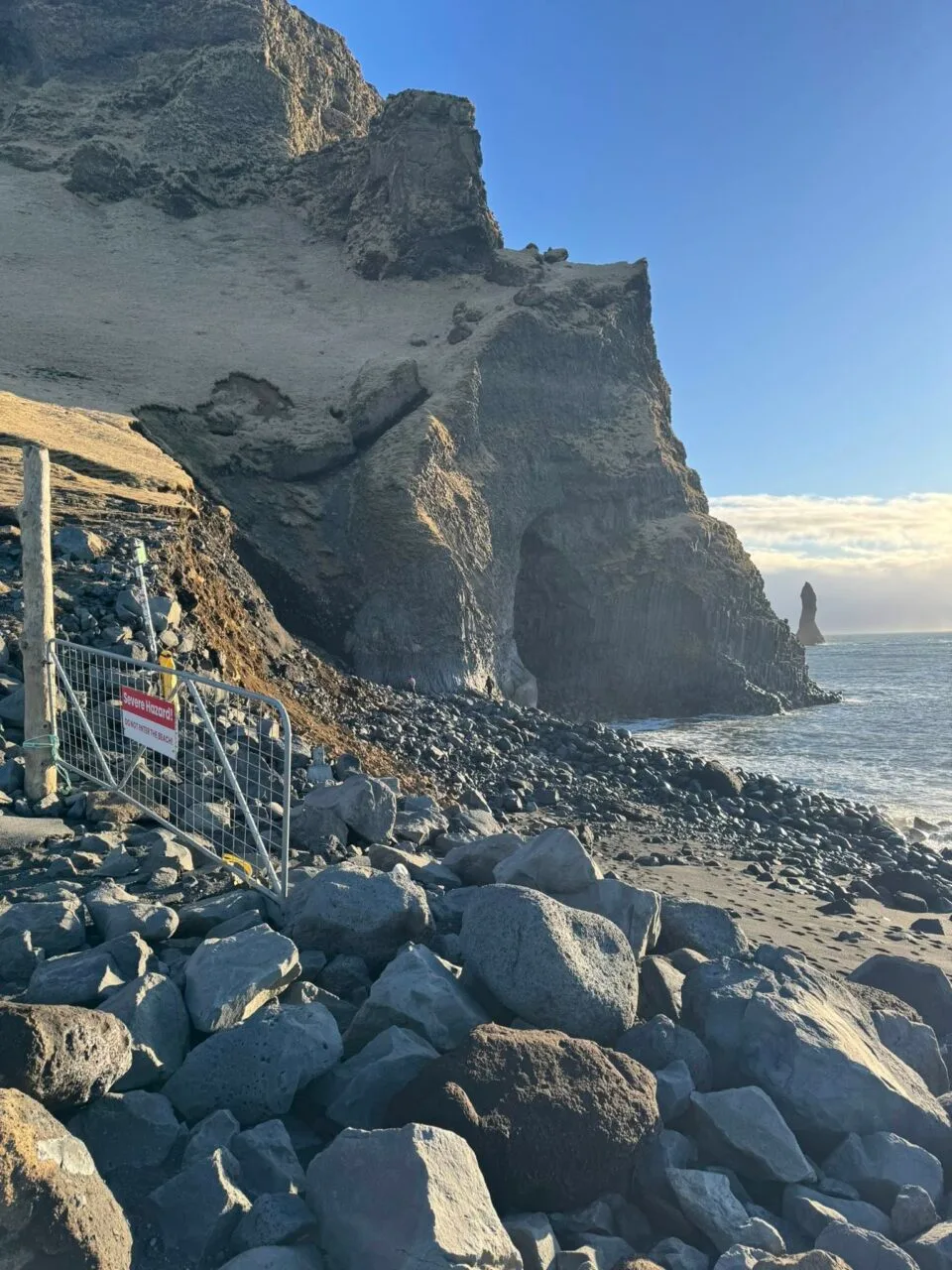 Reynisfjara "disappeared": the current situation on the most famous black beach and why to be extra careful
