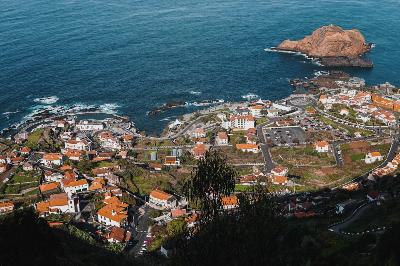 Accommodation in Madeira: Where to stay if you want to explore the whole island?