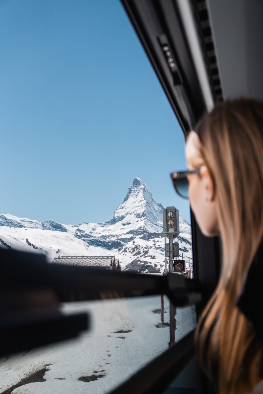 Travel eSIM: Our Holafly Experience + 5% Discount